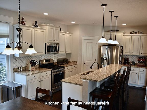 5th image of 3201 Meanley Dr