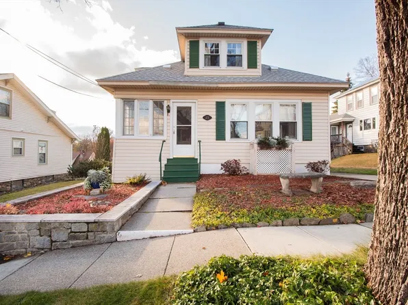 25 Wyola Dr, Worcester, MA 01603