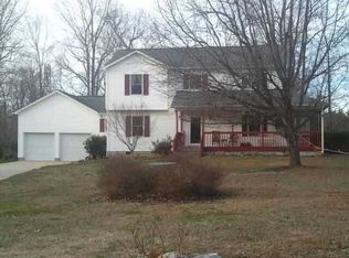 1952 Knoll Dr, Randleman, NC 27317