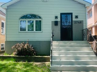 3746 N Pioneer Ave, Chicago, IL 60634