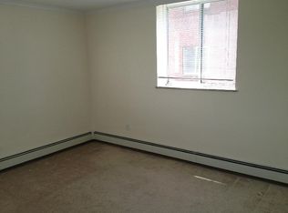 5118 Washington St APT 17, Boston, MA 02132