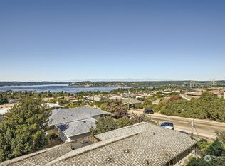 1902 Bridgeport Way W APT 303, University Place, WA 98466