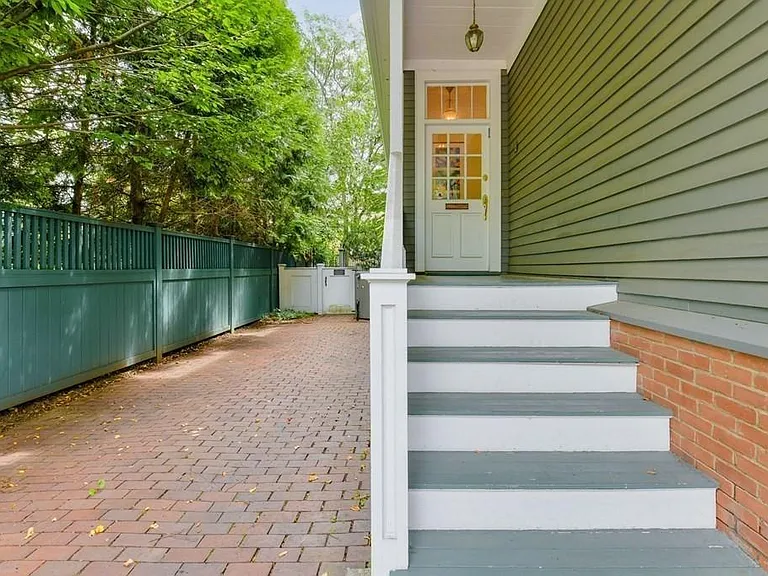 14 Ash St — Photo 25