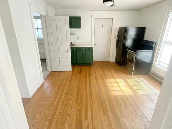 547 Main St #1, Westbrook, ME 04092