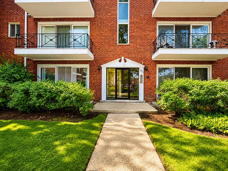10115 Old Orchard Ct #101 — Photo 1