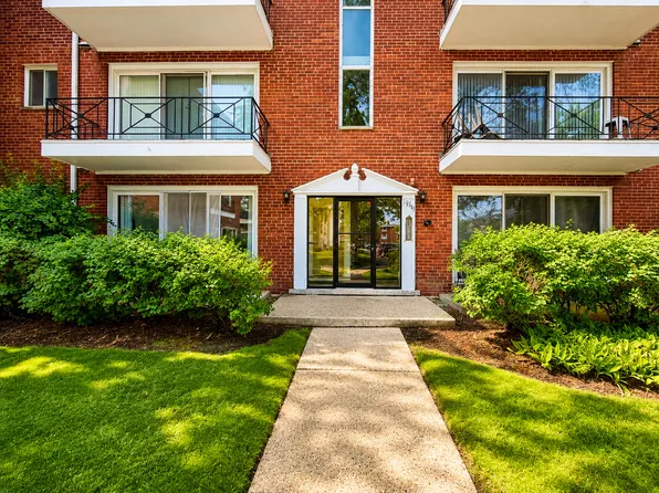 10115 Old Orchard Ct Unit 101, Skokie, IL 60076