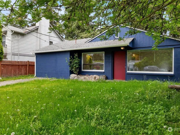 14020 Wallingford Avenue N, Seattle, WA 98133