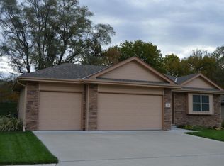 51 Kingsridge Dr N, Council Bluffs, IA 51503