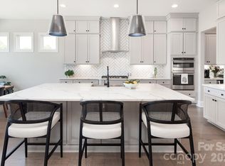 2054 Belle Grove Dr, Waxhaw, NC 28173