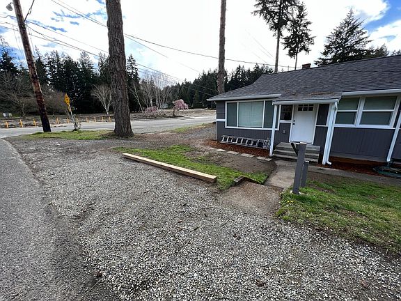 2nd image of 603 N Charleston Ave