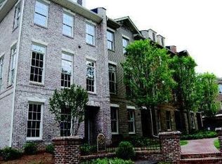 10 Candler Grove Ct, Decatur, GA 30030