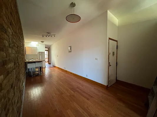 Rented by Mauro Bros Real Estate Services LLC | media 17