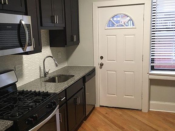 5th image of 4621 N Ashland Ave APT 3S
