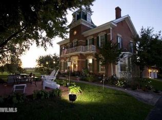1237 Franklin St, Galena, IL 61036