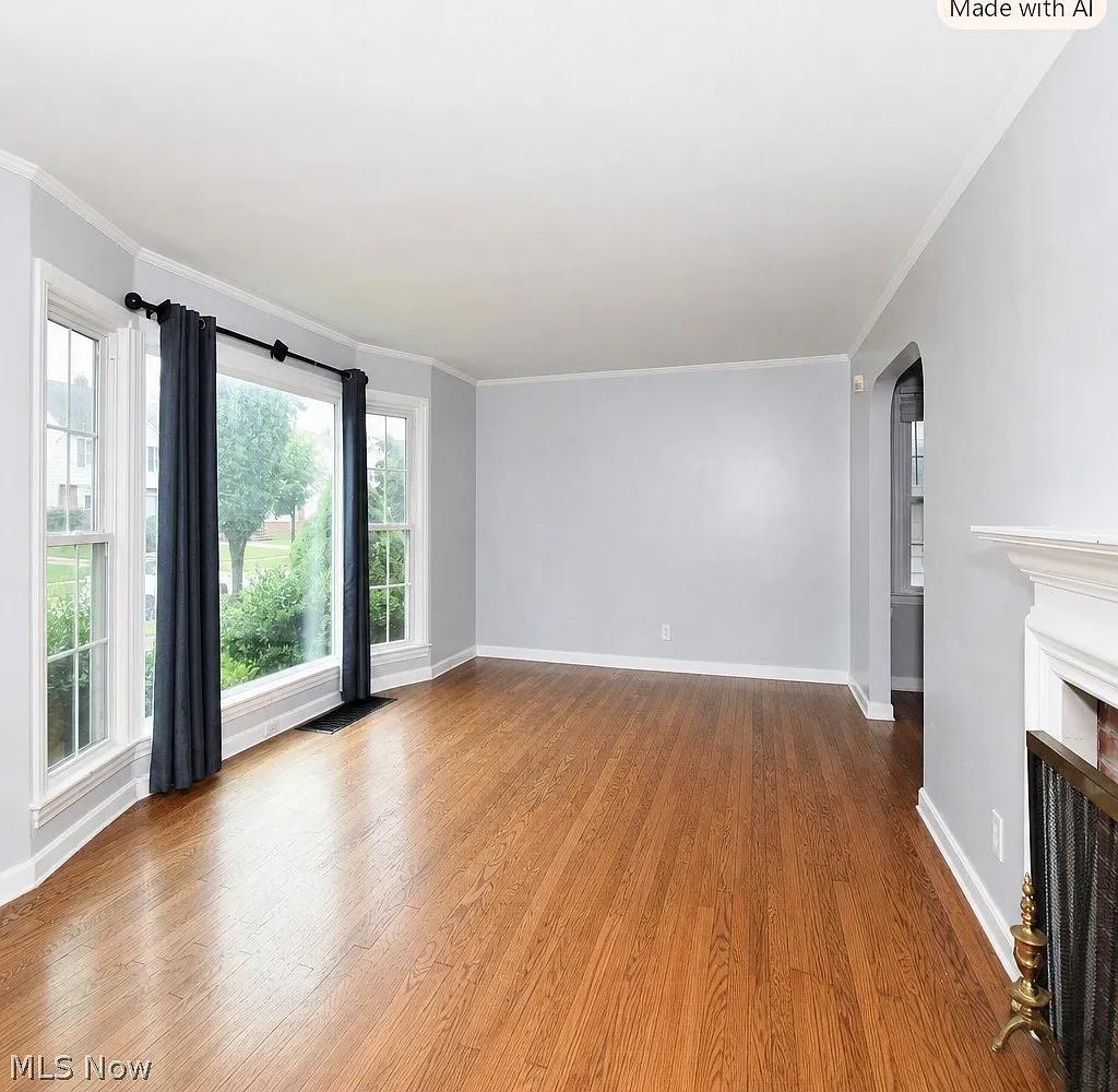3 bed, 1.5 bath, 2438 sqft, $2,700 — Photo 4