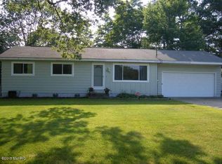 537 Horton Rd, Muskegon, MI 49445