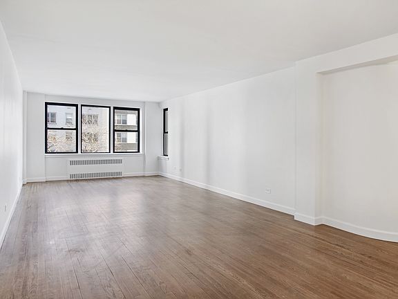 3rd image of 157 E 18th St APT 2B