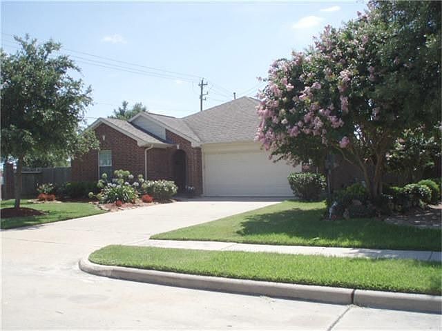 1st image of 5418 Bur Oak Dr