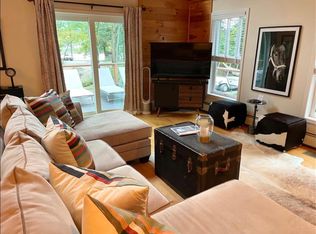 30 Golf Course Rd, Craryville, NY 12521