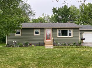 71 Dartmouth St, Bangor, ME 04401