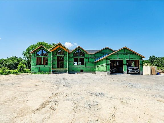 2nd image of 1499 Pippin Orchard Rd