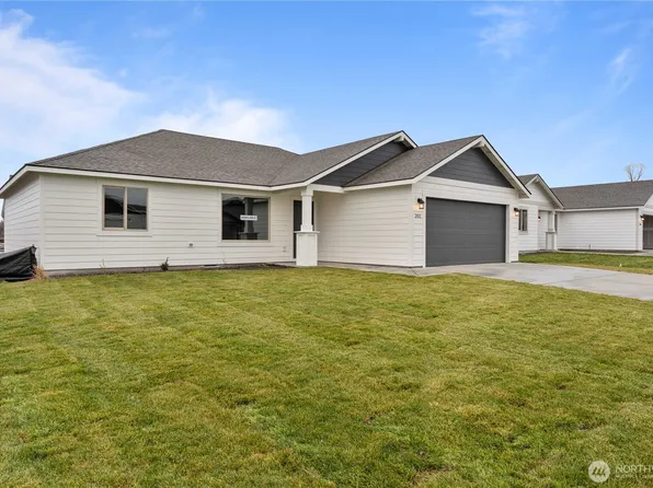 202 N Sandy Loop, Moses Lake, WA 98837
