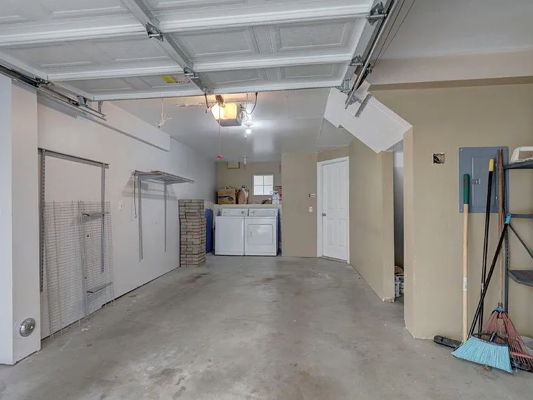 12717 Greenwood Ave N #B — Photo 9