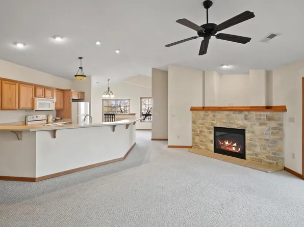 N170W19747 Willow Ridge DRIVE #3202, Jackson, WI 53037