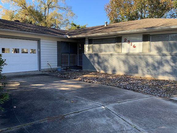 5th image of 2316 Manley Cir