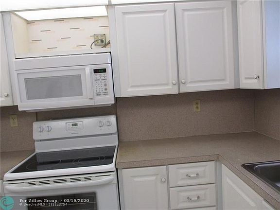 3rd image of 5860 NW 44th St APT 611