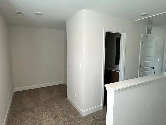 138 Favre St — Photo 4