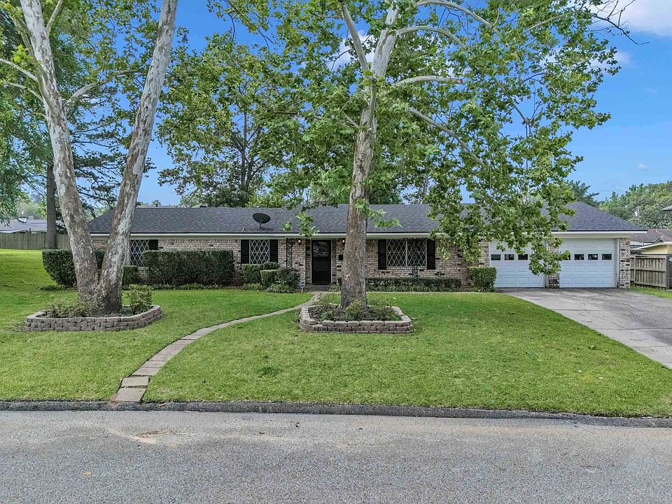 1st image of 714 E Lynnwood Ln