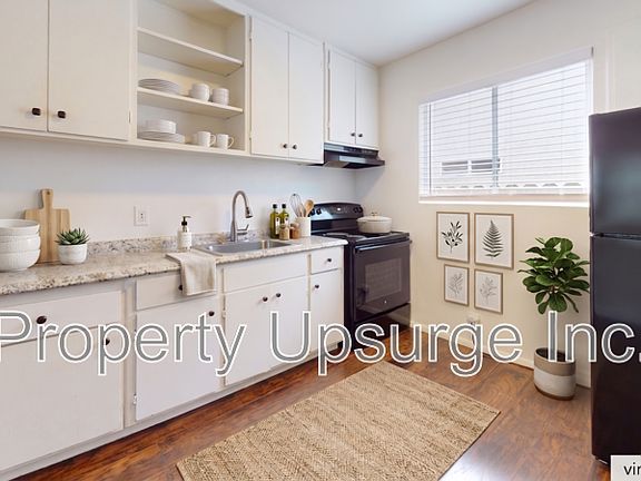 3rd image of 1558 Bridge St #19