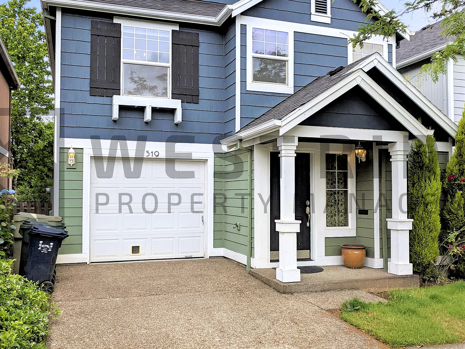 3 bed, 2.5 bath, 1290 sqft, $2,400 — Photo 1