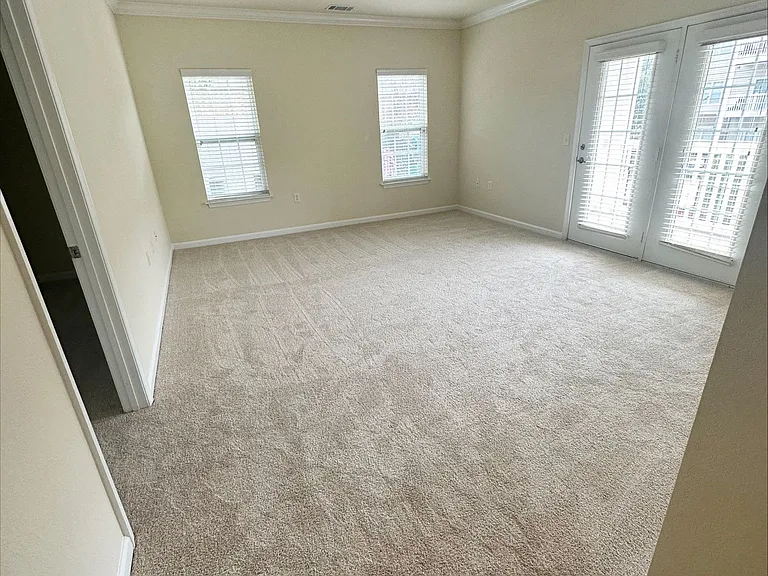 Clairmont at Farmgate — Photo 57