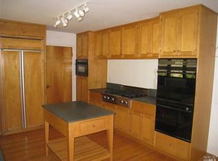 11 Twin Oaks Ave, San Rafael, CA 94901