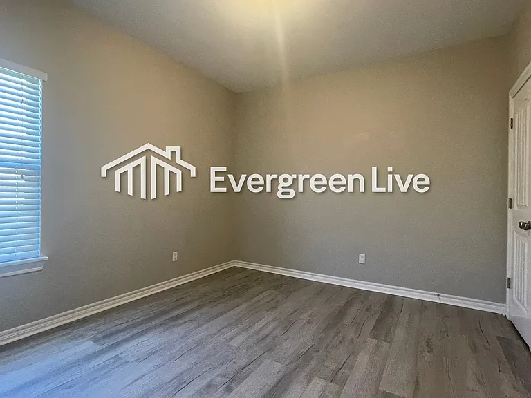 12700 NW 5th St — Photo 11