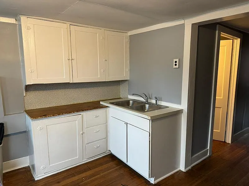 1 bed, 1.0 bath, $850 — Photo 3