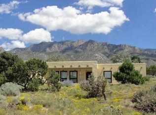 735 Tramway Ln NE, Albuquerque, NM 87122