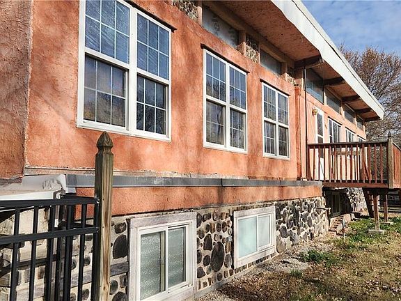 2nd image of 16004 Valentine Ave