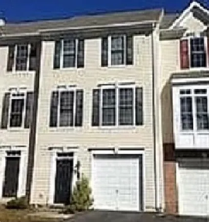 808 Fairview Village Ct photo 1