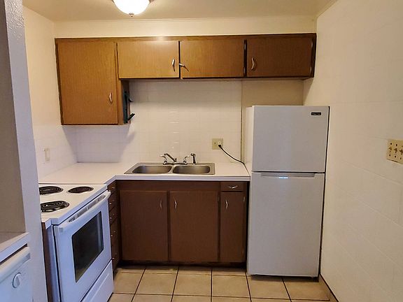 3rd image of 1909 11th Ave APT 8