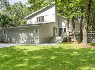 13 Dewberry Ln, Hilton Head Island, SC 29928