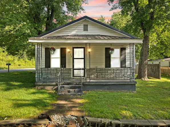 13 White Ln, Vanceburg, KY 41179
