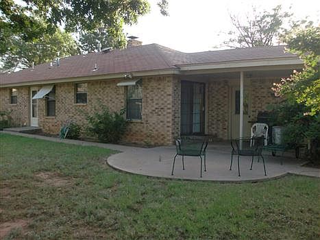 2nd image of 209 Lakeview Dr
