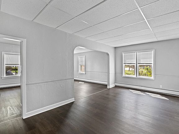 5th image of 111 Center St