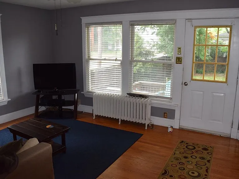 3301 Kensington Ave — Photo 11