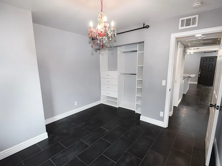215 Elm Ave — Photo 14