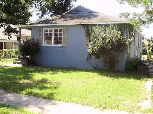 2nd image of 1711 Shirley Dr
