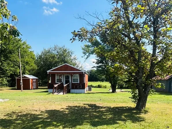 1101 W 1st St, Prague, OK 74864